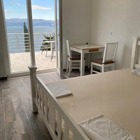 Mira Apartment