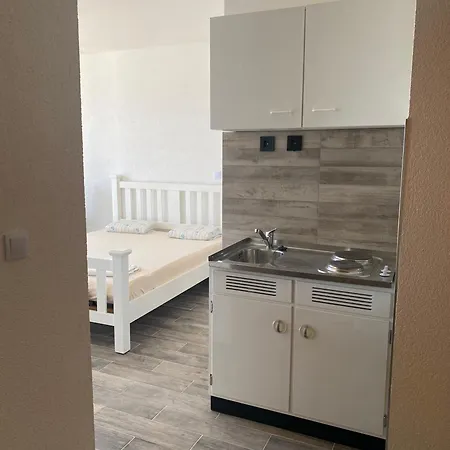Apartment Mira Trpanj