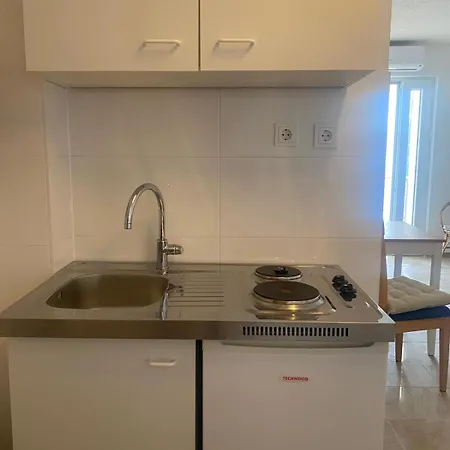 Mira Apartment Trpanj